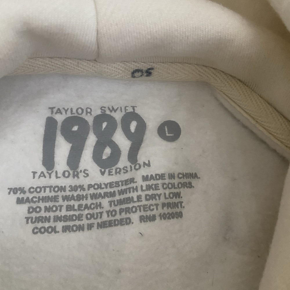 Taylor Swift 1989 Album We Never Go Out Of Style Hoodie Size Large L - Picture 6 of 7